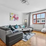 Modernes City-apartment Zentral Am Hasselbachplatz Apartment *