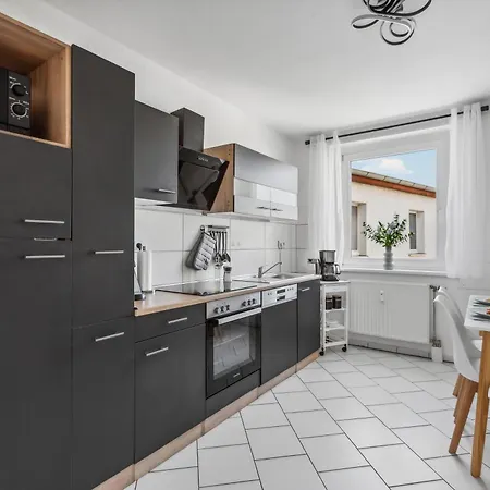 Modernes City-apartment Zentral Am Hasselbachplatz