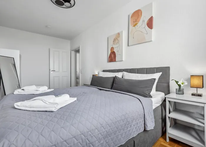 Modernes City-apartment Zentral Am Hasselbachplatz マクデブルク